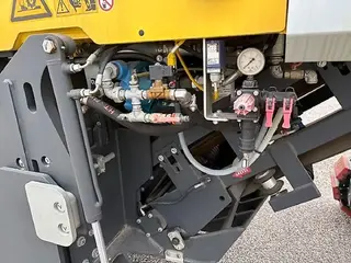 BOMAG BM 1300-30 — Foto 10
