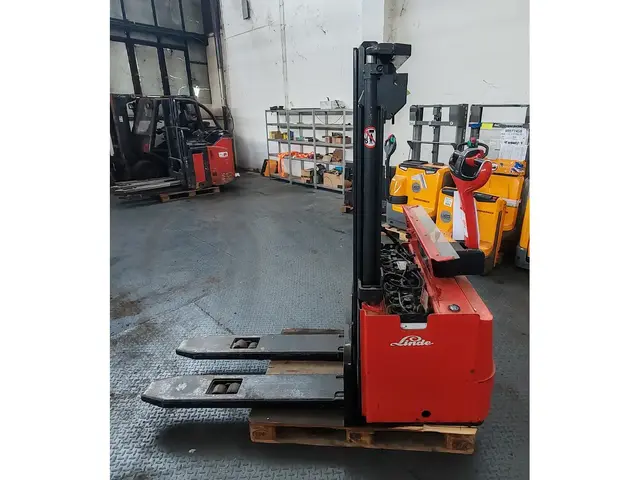 Linde L14 battery problem — Штабелёры | 123Machinery