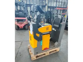 Jungheinrich EZS130 defect — Foto 1