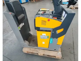 Jungheinrich EZS130 defect — Foto 2