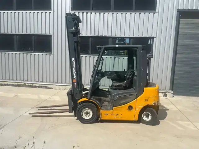 Jungheinrich DFG 425s 6190mh/ 4.5m/ 2.5t — Дизельные погрузчики | 123Machinery