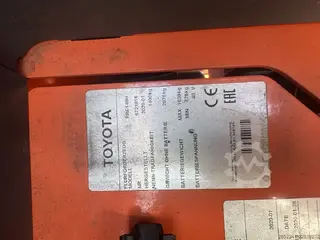 Toyota Toyota RRE140H (Positioner) — Foto 4