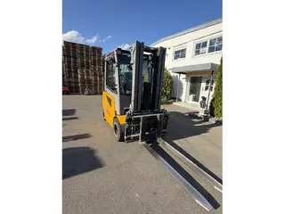 Jungheinrich EFG S30 4.7m/ 4v/ 5379h — Foto 1