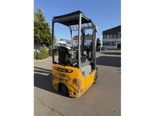 Jungheinrich EFG 110 2022y/ 3.3m/ 1127h — Foto 7