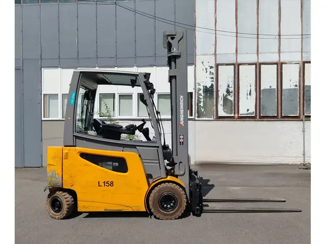 Jungheinrich EFG 425ks 6.5m/ batt2021/ 4v — Elektriniai šakiniai krautuvai — naudotas parduodama | 123Machinery