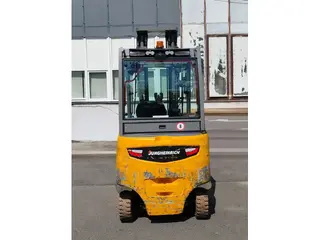 Jungheinrich EFG 425ks 6.5m/ batt2021/ 4v — Foto 5