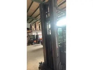 Jungheinrich EFG425K (Batt 2024 Bj) — Foto 4
