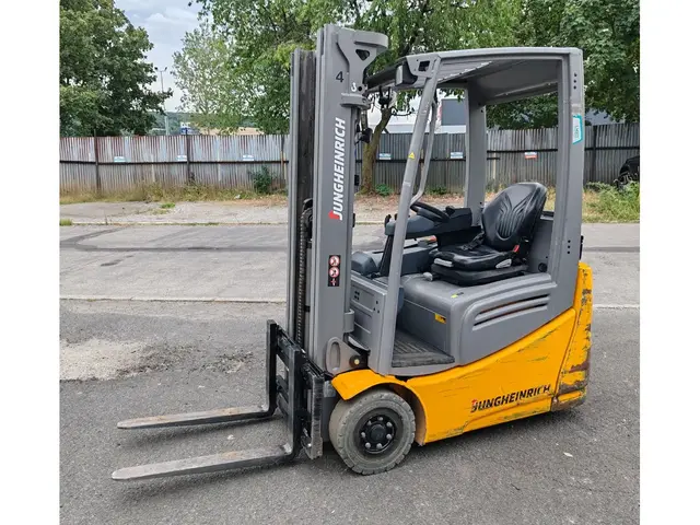 Jungheinrich EFG 213 Li-ion — Электрические погрузчики | 123Machinery