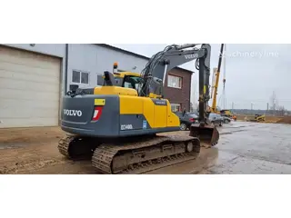 Volvo 320 EC140D L — Foto 5