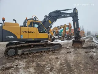 Volvo 320 EC210B LC — Foto 8