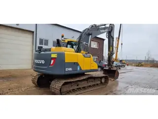 Volvo 349 EC140D L — Foto 9