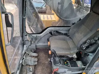 Volvo 349 EC460B LC — Foto 8