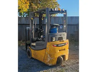 Jungheinrich EFG 215 — Foto 5