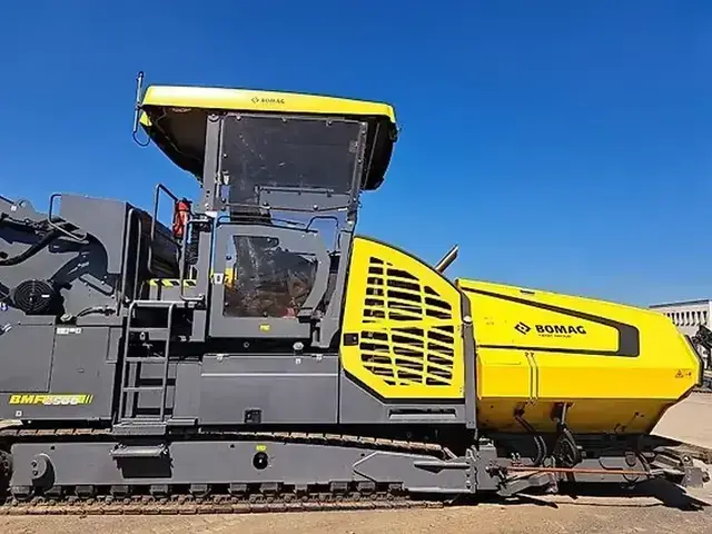 BOMAG BMF 2500S — Asfalto klotuvai — naudotas parduodama | 123Machinery