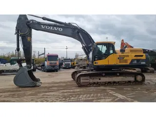 Volvo 349 EC380D L — Foto 5
