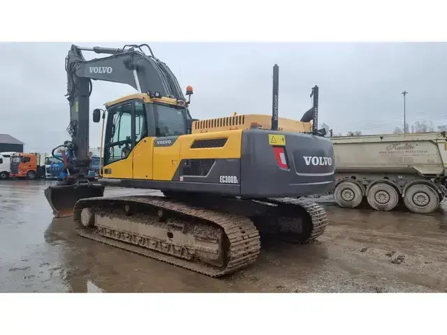 Volvo 349 EC300D L — Vikšriniai ekskavatoriai — naudotas parduodama | 123Machinery