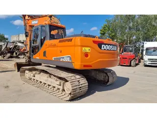 Doosan 349 DX225LC — Vikšriniai ekskavatoriai — naudotas parduodama | 123Machinery