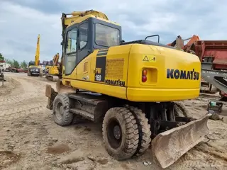 Komatsu 315 PW160-7 — Foto 4