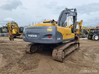 Volvo 315 EC240C L — Foto 5