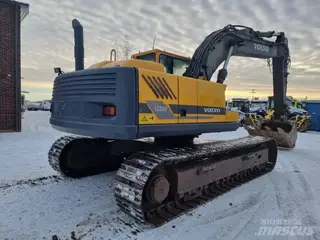 Volvo 315 EC280 — Foto 10