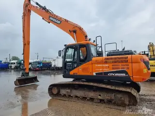 Doosan 315 DX225LC-7 Long Reach — Ilgos strėlės ekskavatoriai — naudotas parduodama | 123Machinery