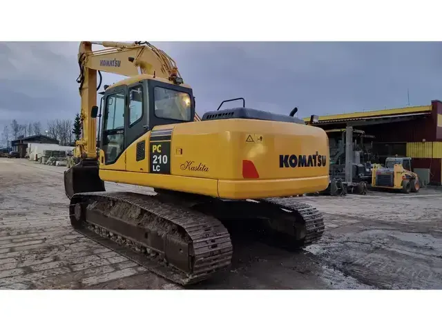 Komatsu 315 PC210LC — Гусеничные экскаваторы | 123Machinery