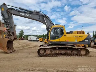 Volvo 315 EC360 — Foto 4