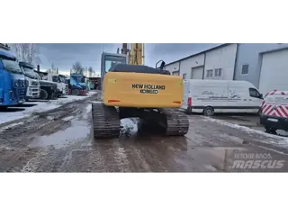 New Holland Kobelco E215B — Foto 7