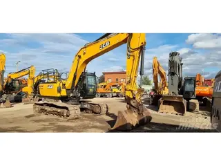 JCB JS220LC Plus — Foto 8