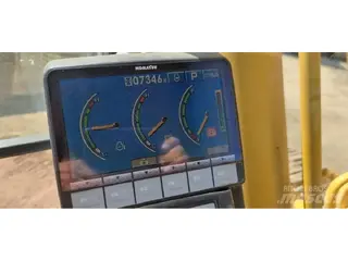 Komatsu 1304 PC210LC-8 — Foto 9
